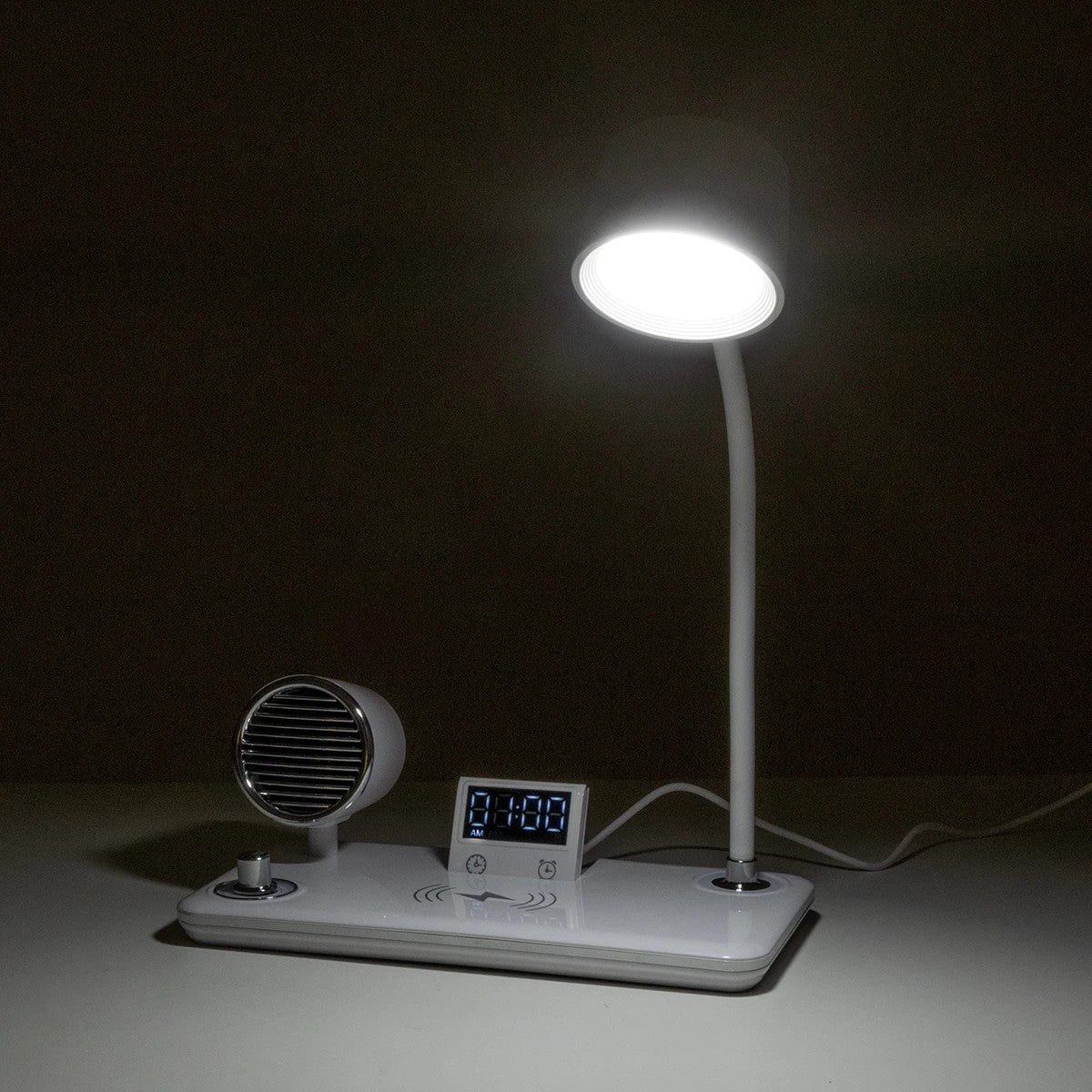 OLDY 76557 Μοντέρνο Επιτραπέζιο Φωτιστικό Γραφείου με Ασύρματη Φόρτιση 15W 3A, 5W Bluetooth Ηχείο & Ψηφιακό Ρολόι LED 3W 300lm 120° DC 5V με USB-C IP20 Ρυθμιζόμενο Λευκό CCT με Αφή 2700K/4500K/6000K Dimmable - Sanan SMD Chip - Λευκό - Μ13 x Π25 x Υ43