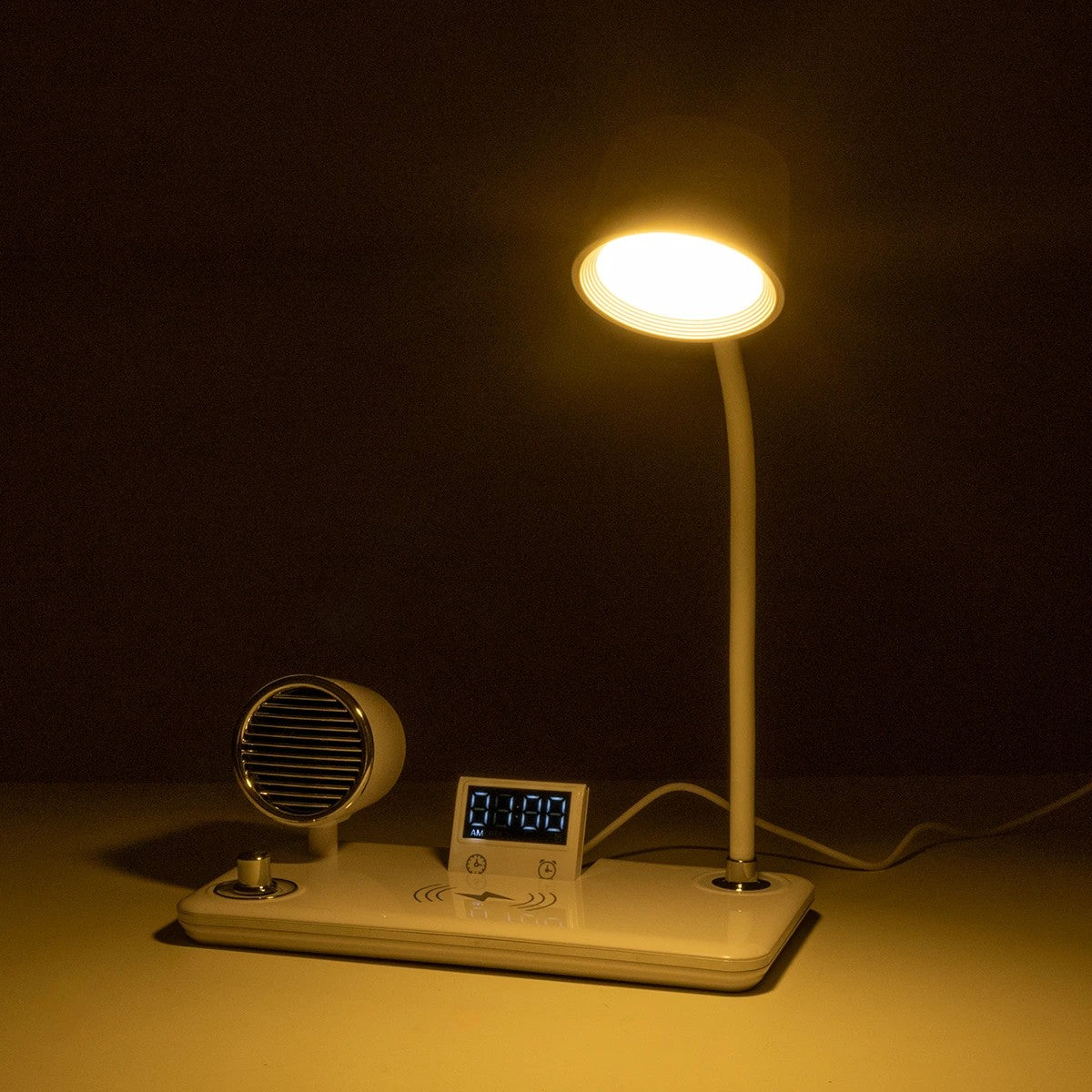 OLDY 76557 Μοντέρνο Επιτραπέζιο Φωτιστικό Γραφείου με Ασύρματη Φόρτιση 15W 3A, 5W Bluetooth Ηχείο & Ψηφιακό Ρολόι LED 3W 300lm 120° DC 5V με USB-C IP20 Ρυθμιζόμενο Λευκό CCT με Αφή 2700K/4500K/6000K Dimmable - Sanan SMD Chip - Λευκό - Μ13 x Π25 x Υ43