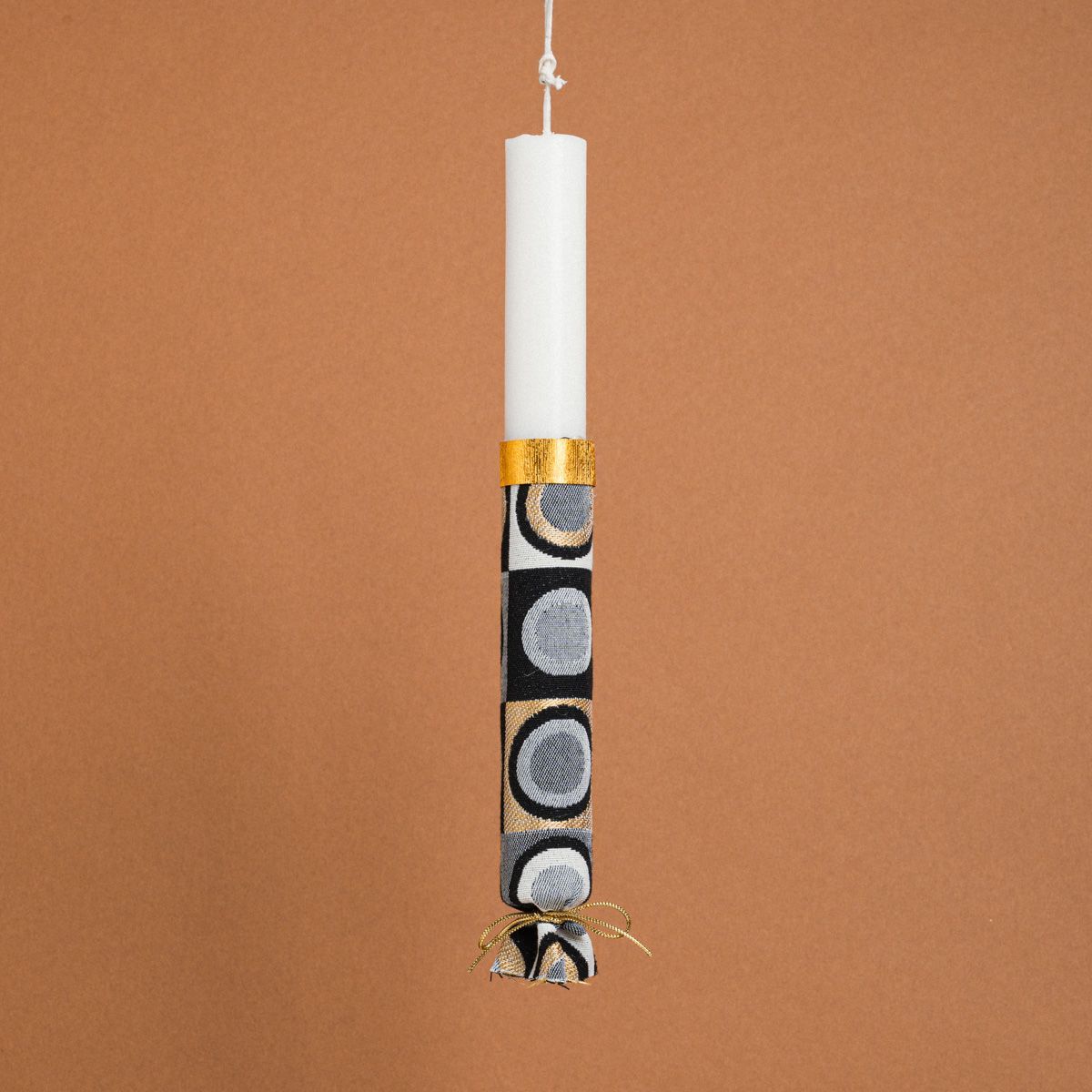 Λαμπάδα Στολισμένη Στόφα Μαύροι Κύκλοι σε Συσκευασία Δώρου