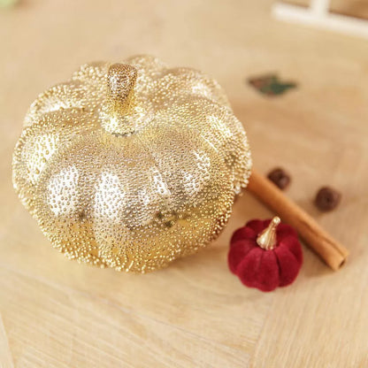 Κεραμική Κολοκύθα Χρυσή με Ανάγλυφο Σχέδιο 12x12x11