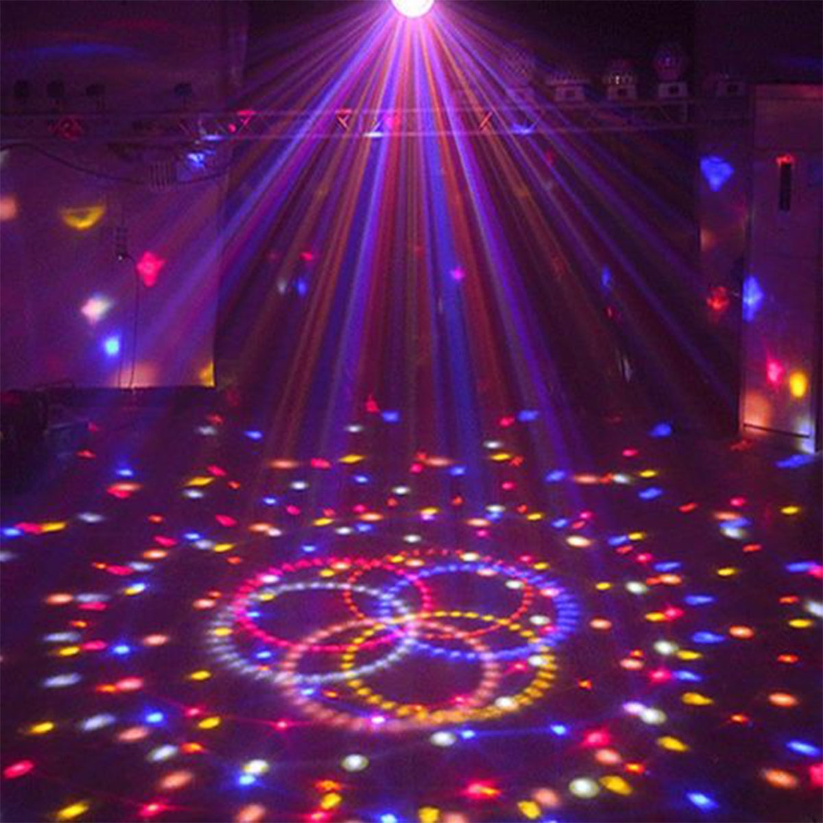 79601-1 LED Party Disco Μπάλα με Περιστρεφόμενα Φωτορυθμικά Εφέ Πολύχρωμη RGB 15W με Sound Control Activated Εφέ και με Ασύρματο Χειριστήριο AC 230V IP20 Μ11 x Π8.6 x Υ13cm