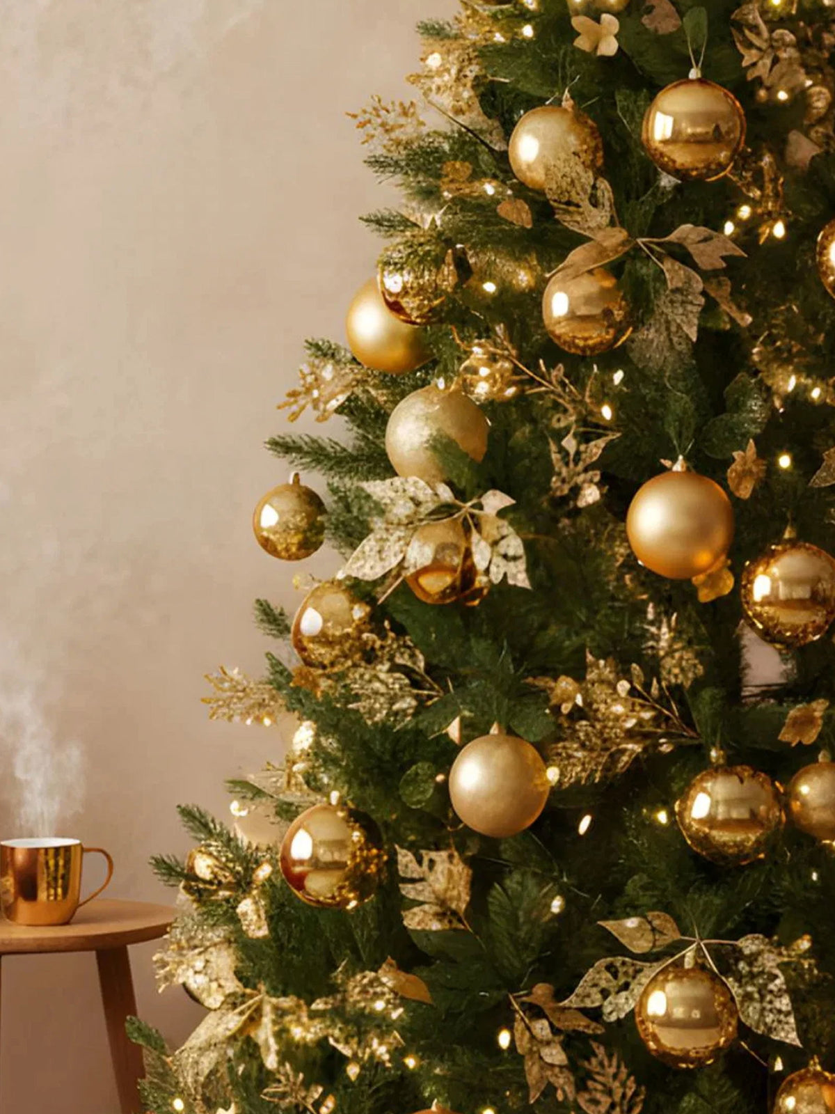 Lux Green Christmas Tree 210cm