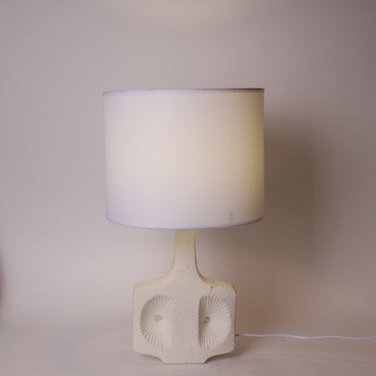 ΕΠΙΤΡΑΠΕΖΙΟ ΦΩΤΙΣΤΙΚΟ ΜΕ ΥΦΑΣΜΑΤΙΝΟ ΚΑΠΕΛΟ ΚΕΡΑΜΙΚΟ ΛΕΥΚΟ 30x53εκ