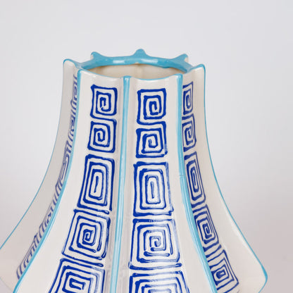 ΒΑΖΟ ΚΕΡΑΜΙΚΟ ΑΣΠΡΟ-ΜΠΛΕ ΜΕ ΓΑΛΑΖΙΕΣ ΓΡΑΜΜΕΣ 22x22x25