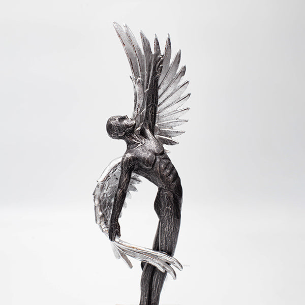 ΑΝΤΡΑΣ ΜΕ ΦΤΕΡΑ ΠΟΛΥΡΕΖΙΝ ΧΡΥΣΟΣ - ΑΣΗΜΙ 9x6.5x39