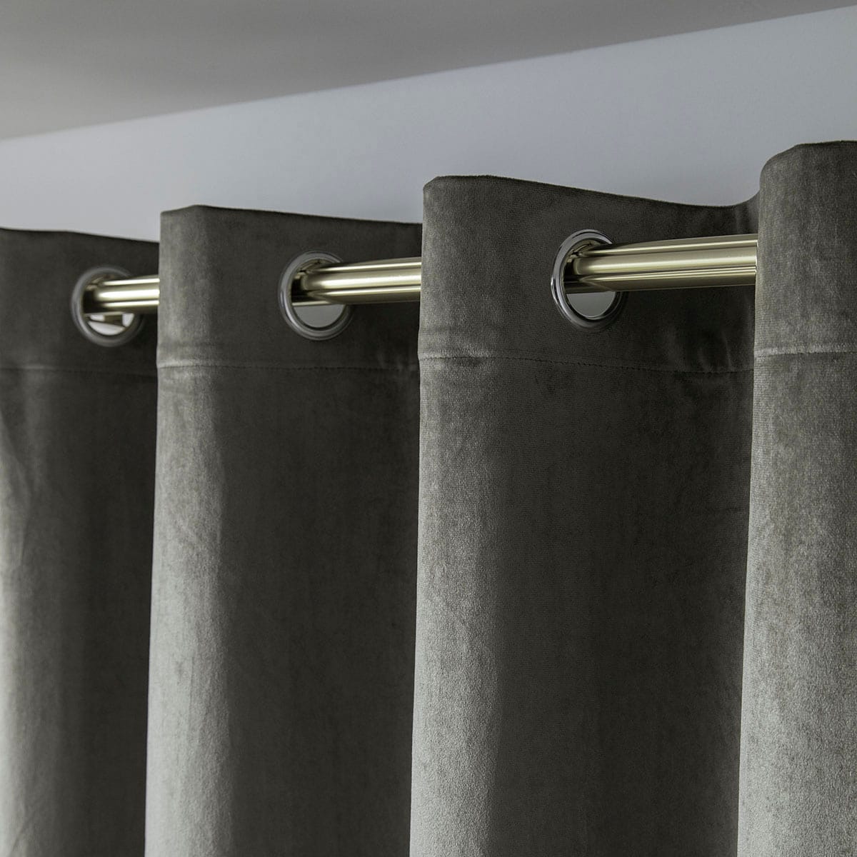 Κουρτίνα Βελούδο Σκίασης με 8 Μεταλλικούς Κρίκους Art 8399 140x270εκ Βιζόν