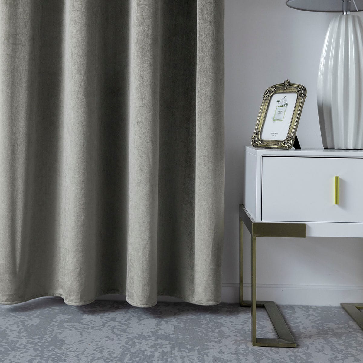 Κουρτίνα Βελούδο Σκίασης με 8 Μεταλλικούς Κρίκους Art 8399 140x270εκ Βιζόν