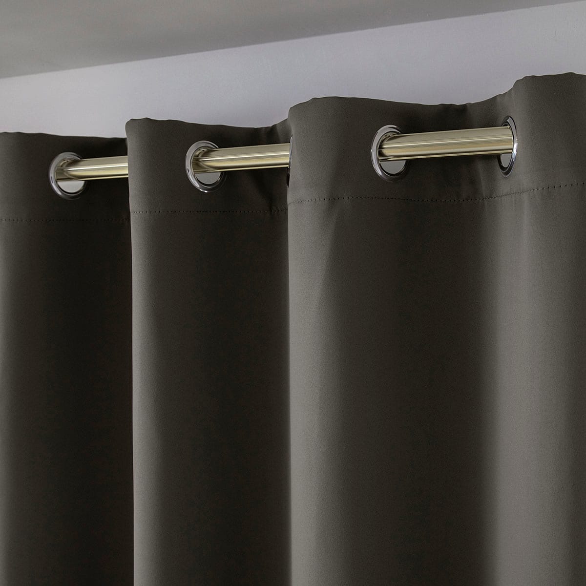 Κουρτίνα Blackout Σκίασης με 8 Κρίκους Ideal Art 8400 140x270εκ Καφέ