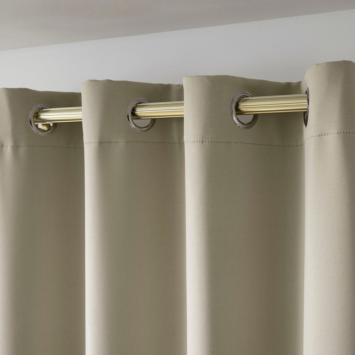 Κουρτίνα Blackout Σκίασης με 8 Κρίκους Ideal Art 8400 140x270εκ Άμμου