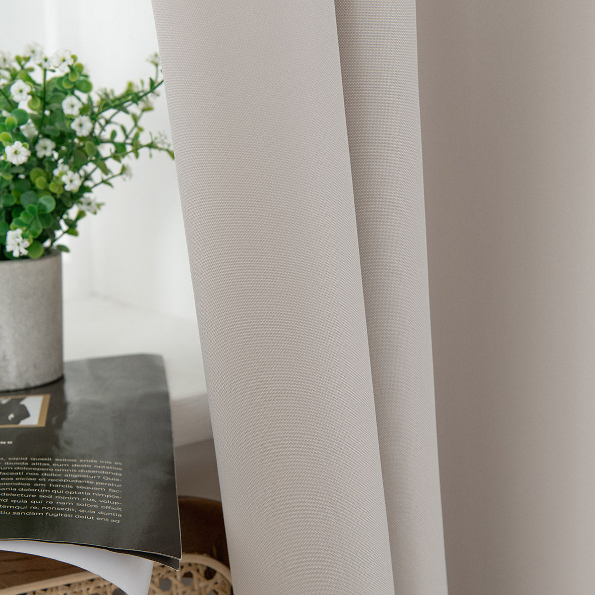 Κουρτίνα Μεσαίας Σκίασης με 8 Μεταλλικούς Κρίκους Effect Art 8443 140x270εκ Εκρού