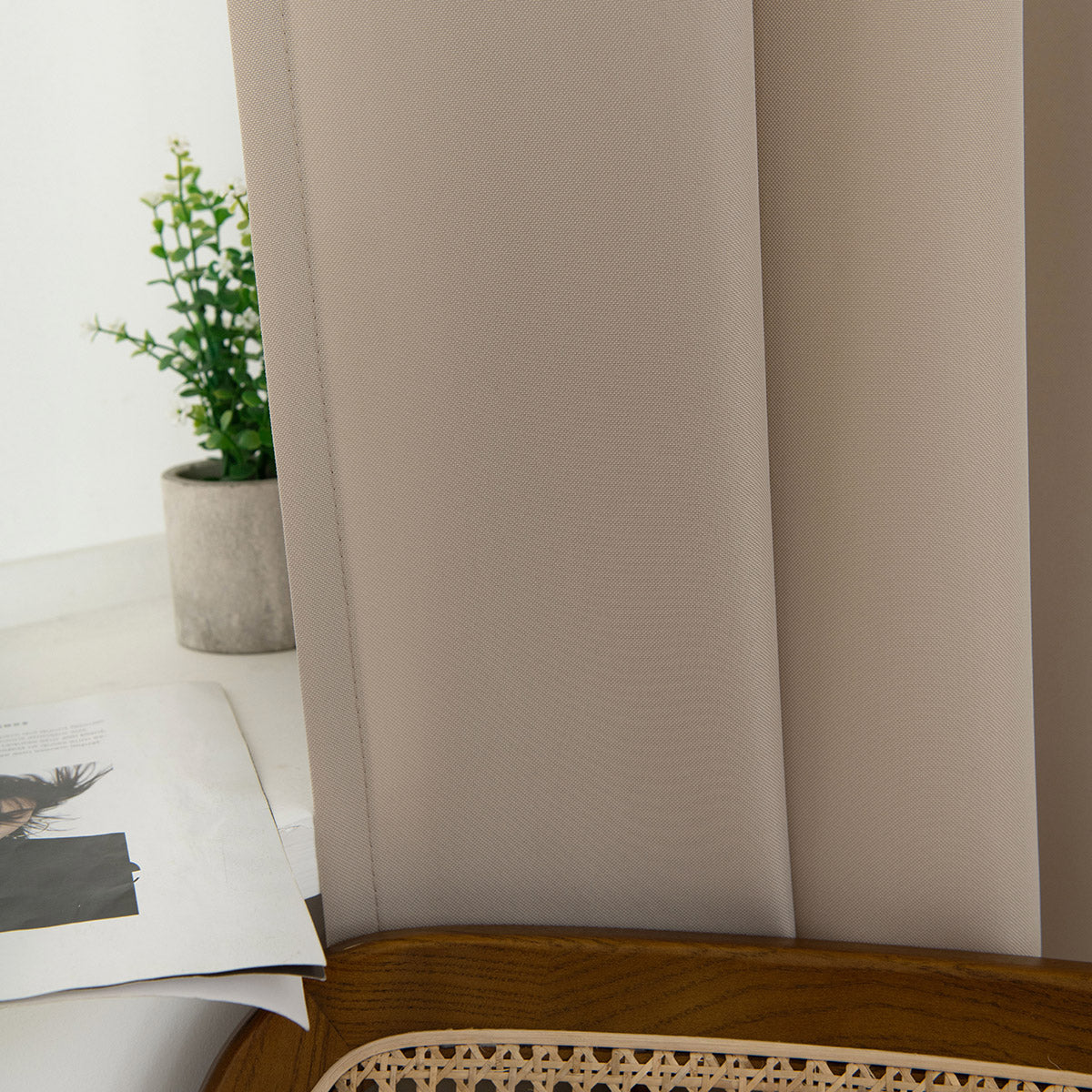 Κουρτίνα Μεσαίας Σκίασης με 8 Μεταλλικούς Κρίκους Effect Art 8443 140x270εκ Άμμου