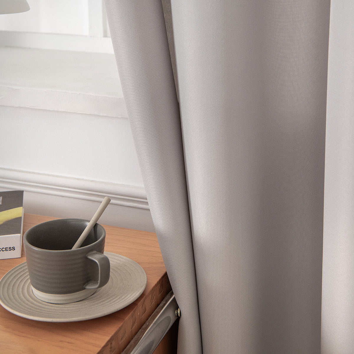 Κουρτίνα Μεσαίας Σκίασης με 8 Μεταλλικούς Κρίκους Effect Art 8443 140x270εκ Ασημί