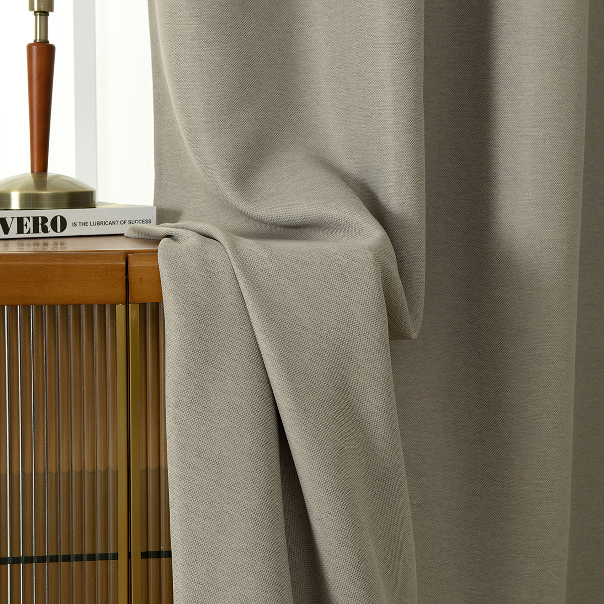 Κουρτίνα Blackout Jacquard Σκίασης με 8 Μεταλλικούς Κρίκους Glare Art 8444 140x270εκ Άμμου