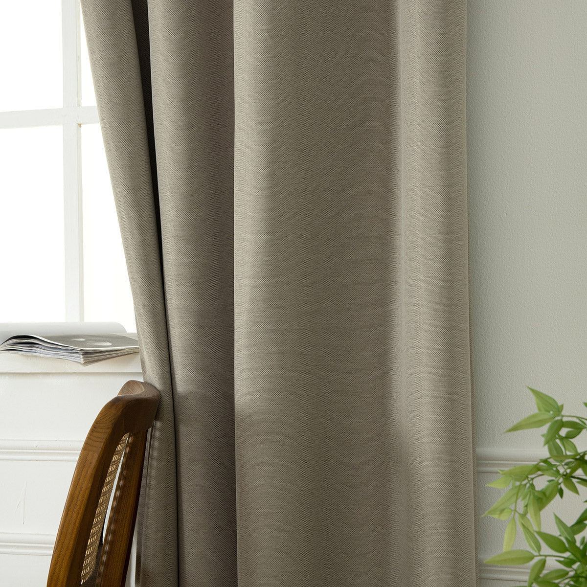 Κουρτίνα Blackout Jacquard Σκίασης με 8 Μεταλλικούς Κρίκους Glare Art 8444 140x270εκ Άμμου