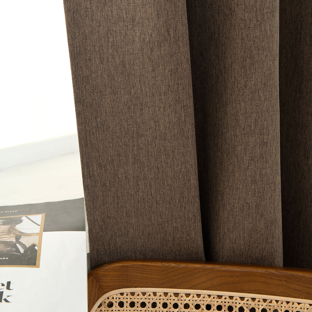 Κουρτίνα Μεσαίας Σκίασης με 8 Μεταλλικούς Κρίκους Illusion Art 8445 140x270εκ Καφέ