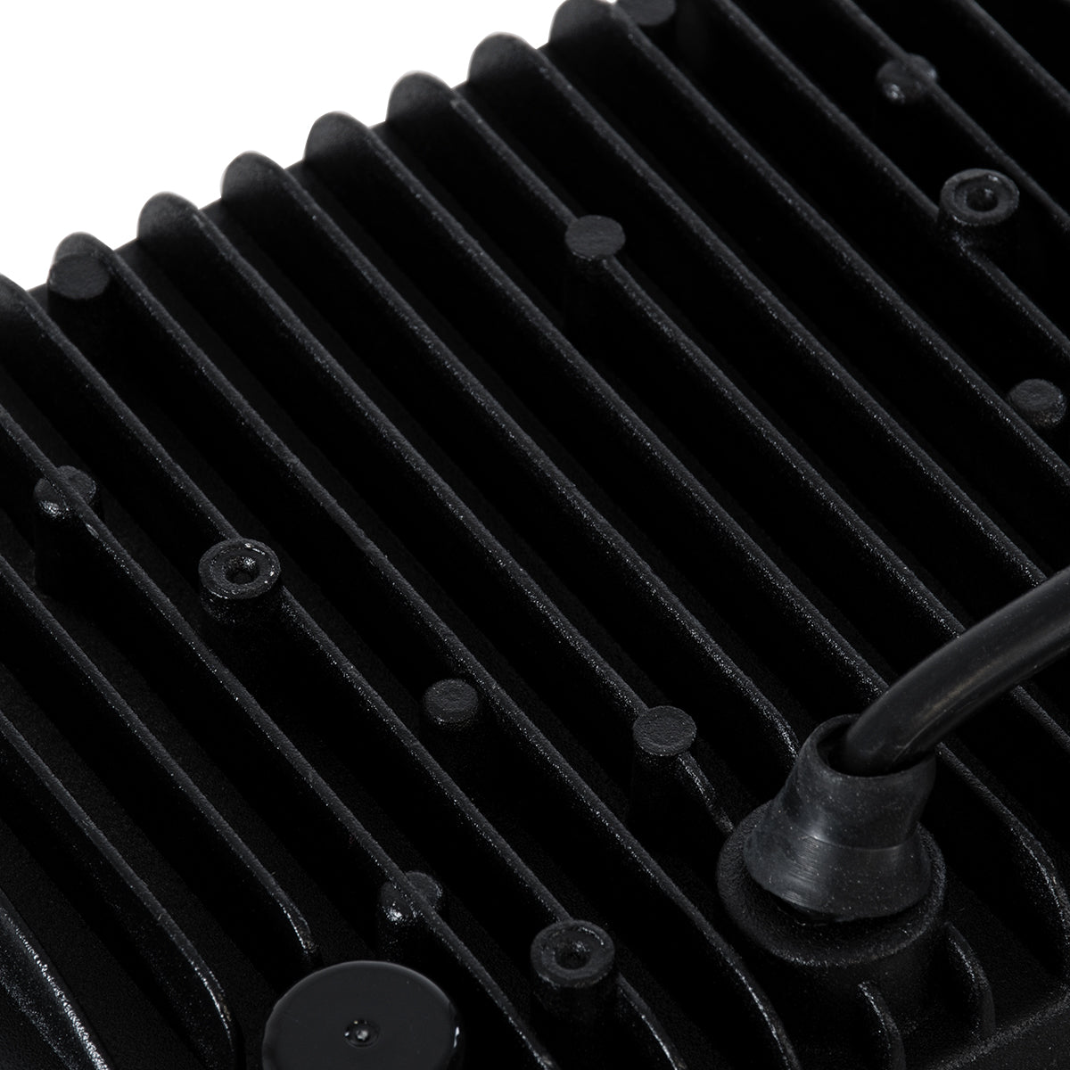 85421 Φανάρι JEEP WRANGLER Βασικού Φωτισμού H4 H/L LED CREE CXB COB 45W 4500lm DC 9-80V Αδιάβροχο IP67 Ψυχρό Λευκό 6000K Μ17 x Π11 x Υ5.5cm