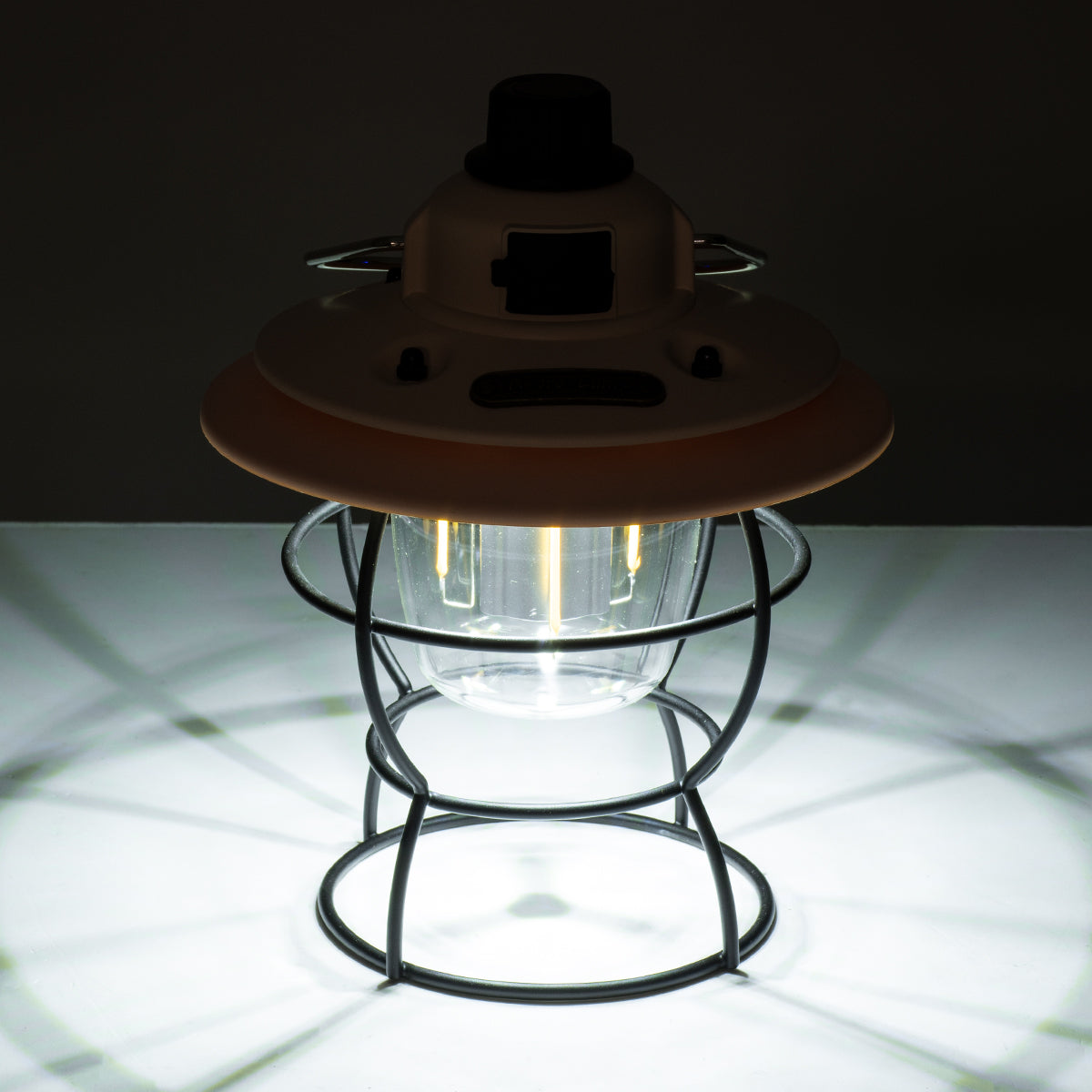 85696 Αυτόνομο Φανάρι Camping LED 4W USB 2.0 με Επαναφορτιζόμενη Μπαταρία 1 x 18650 2000mAh Li-ion Power Bank IP20 Dimmable Ροζ με Διάφανο Γυαλί CCT Εναλλαγή Φωτισμού μέσω On/Off All In One Ψυχρό 6000K+Φυσικό 4500K+Θερμό 2700K Φ13.5 x Υ17.5cm