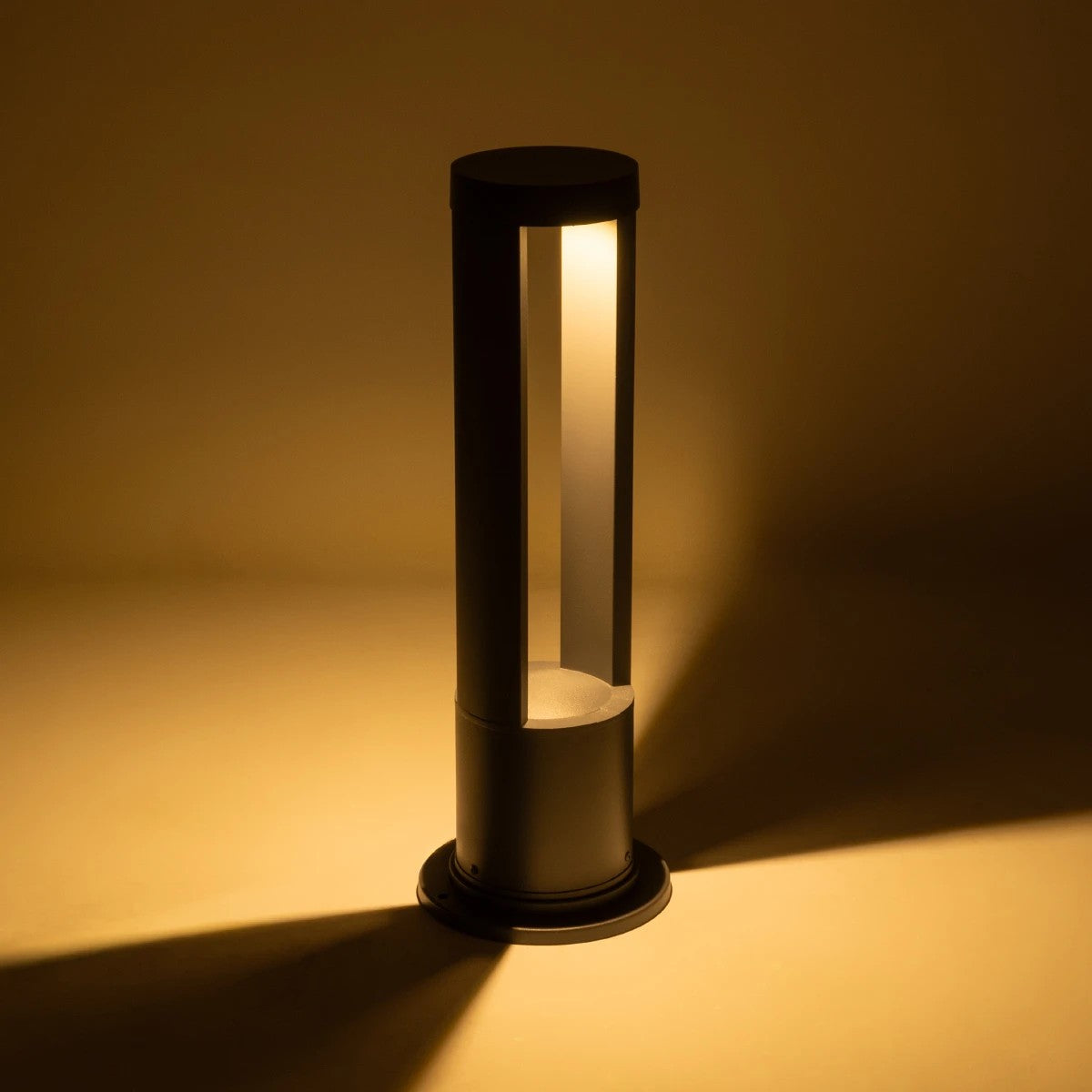 KIPARIO 90542 Φωτιστικό Κολωνάκι Κήπου LED 15W 1500lm 60° AC 220-240V Αδιάβροχο IP65 Θερμό Λευκό 2700K - Γκρι Ανθρακί - Μ20 x Π20 x Υ58