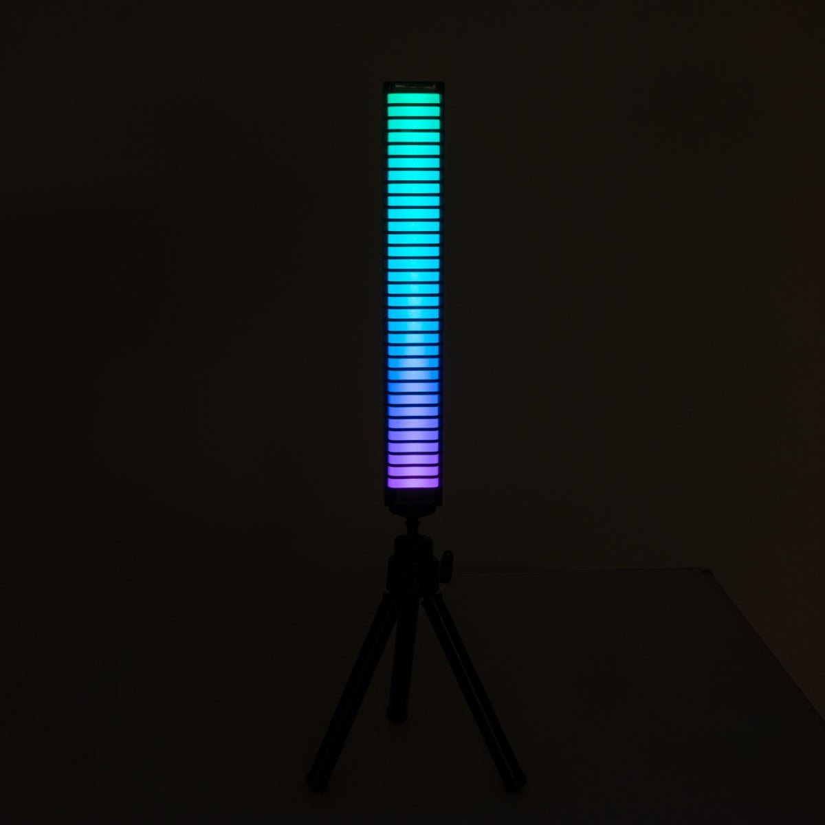 DIGICOLUMN 90761 Μοντέρνο Επιτραπέζιο Φωτιστικό Γραφείου WiFi Digital Pixel Rhythm Music Bar LED 8W 640lm 90° DC 5V με USB 2.0 & WiFi Mobile APP IP20 - Εναλλαγή Φωτισμού μέσω WiFi Εφαρμογής - Πολύχρωμο RGB - Dimmable - Μαύρο - Μ2.3 x Π2.5 x Υ19cm