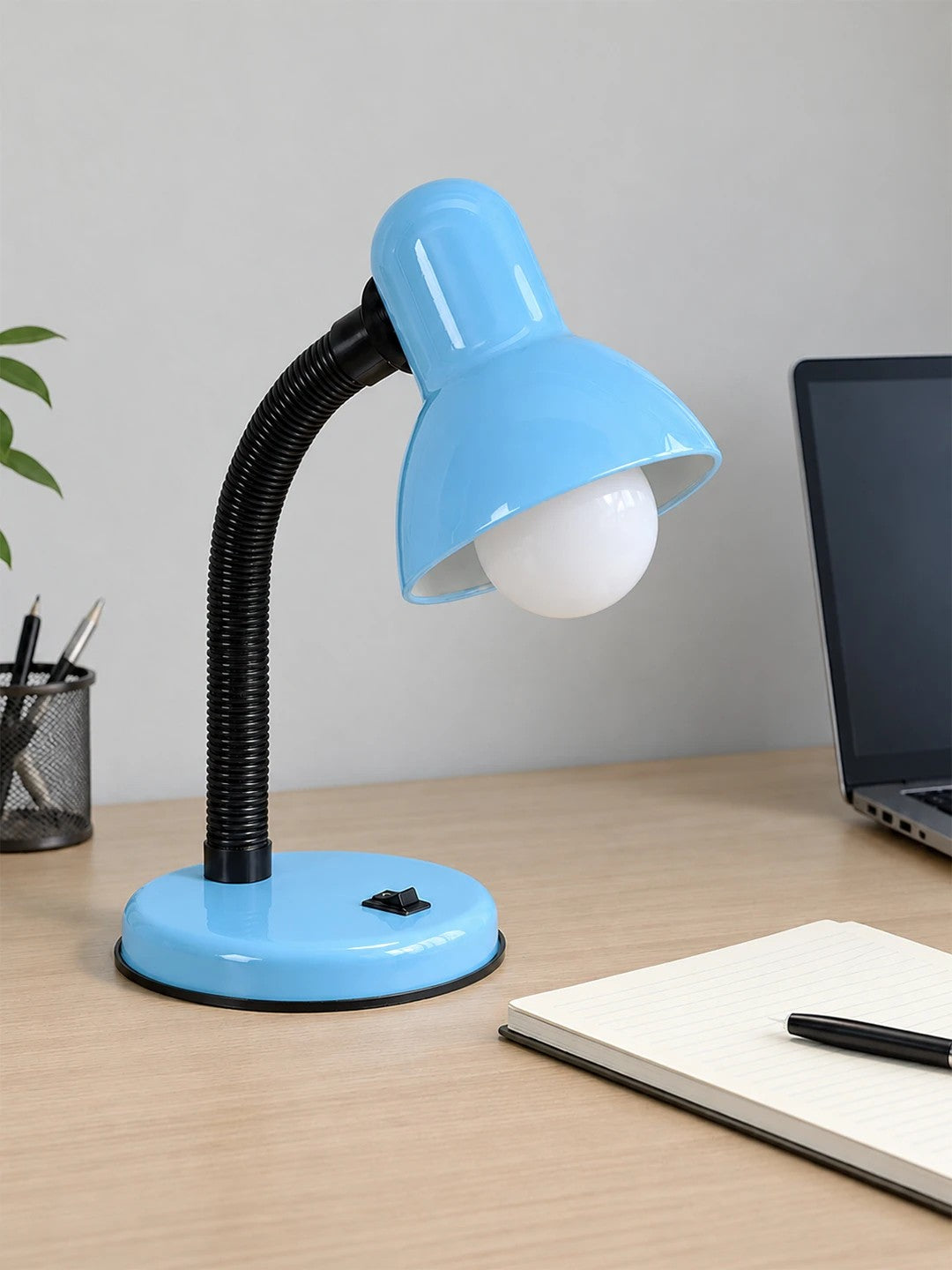 STUDENT GLB-102-0009 Modern Table Lamp with 1 x E27 Socket AC 220-240V IP20 - Light Blue & Black - L14 x W14 x H32