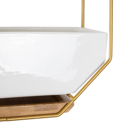 MANDRITE 20556 Διακοσμητικό Κεραμικό Κασπώ Γλάστρα - Flower Pot Λευκό με Χρυσό Μεταλλικό Πλέγμα και Καφέ Ξύλινη Βάση Μ18 x Π10 x Υ18cm