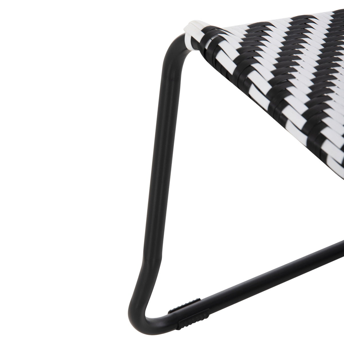 ΜΕΤΑΛΛΙΚΗ ΚΑΡΕΚΛΑ PONY ΜΑΥΡΟ & ΑΣΠΡΟ ΣΥΝΘ. RATTAN 66x68x75