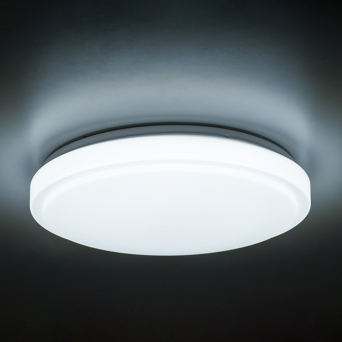 SENSORANO 60994 Πλαφονιέρα Οροφής LED 30W 3000lm 120° AC 220-240V με Ενσωματωμένο Σύστημα Ρυθμιζόμενου Microwave Αισθητήρα Κίνησης - Αδιάβροχη IP54 Φ38 x Υ5.3cm Ψυχρό Λευκό 6000K - Λευκό - Bridgelux Chips