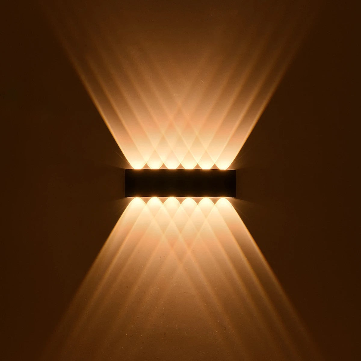 SIXOAD 60678 Μοντέρνο Φωτιστικό Τοίχου - Απλίκα LED 24W 3000lm 30° AC 220-240V Αδιάβροχο IP65 Θερμό Λευκό 2700K - CREE XPE Chip & TÜV SÜD Driver - Μαύρο Ματ - Μ32 x Π5.5 x Υ8