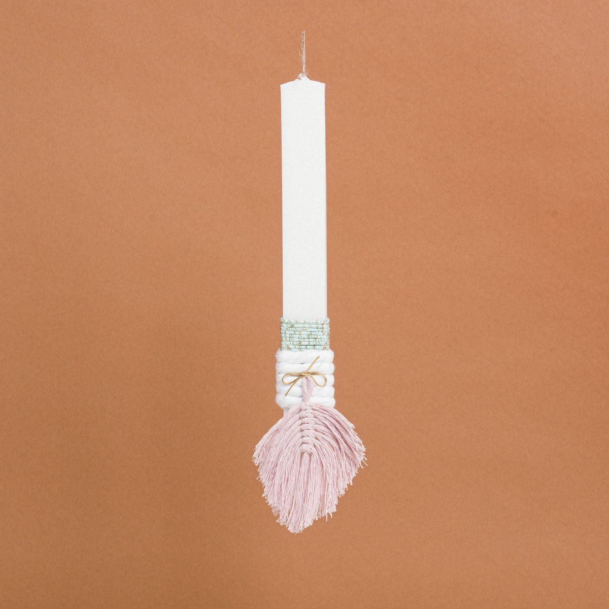 Λαμπάδα Στολισμένη Μακραμέ Φύλλο Σάπιο Μήλο σε Συσκευασία Δώρου