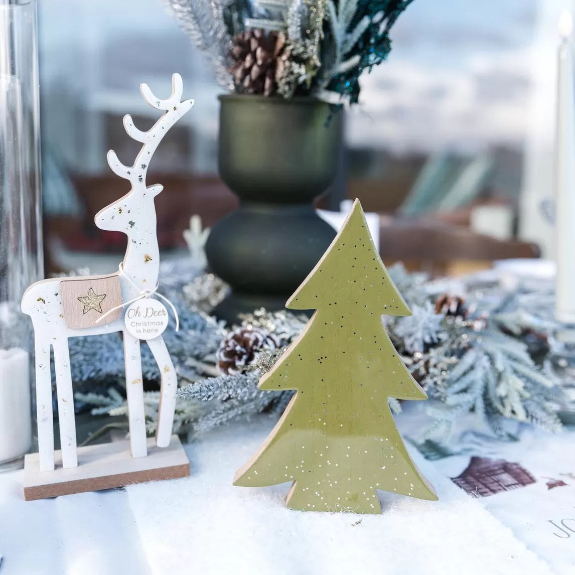 Διακοσμητικός Τάρανδος με Μικρά Αστέρια Λευκό Ξύλο & Χρυσό-Ασημί Γκλίτερ 10x5x25