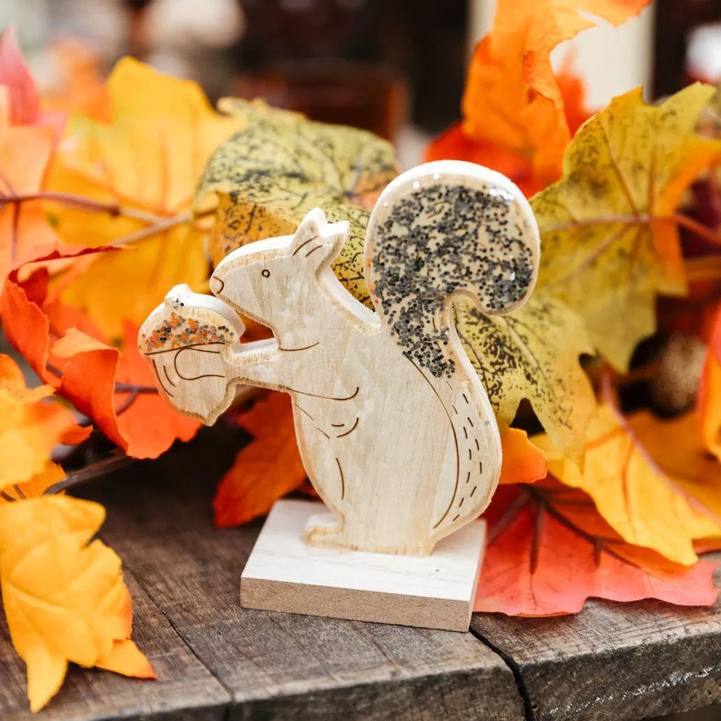 Σκίουρος Ξύλινος με Χρυσό Γκλίτερ 11x12εκ