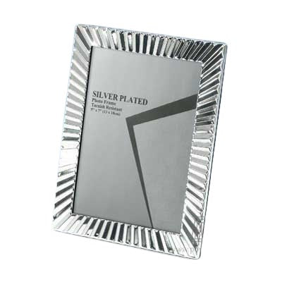 Σκαλιστή Επάργυρη Αμετάβλητη Κορνίζα με Βελούδινη Μαύρη Πλάτη Γυαλιστερή 20x25εκ