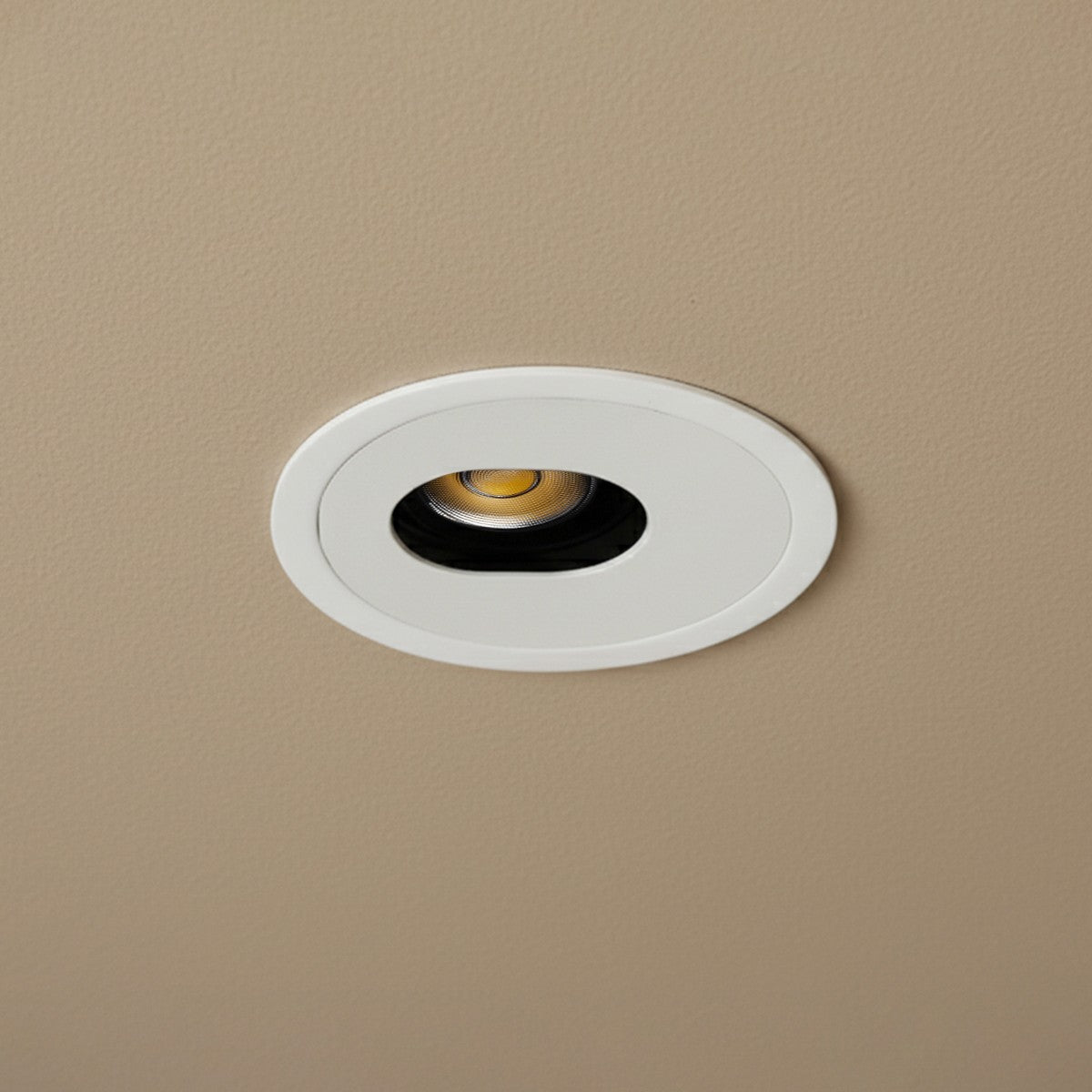 ASYMMETRICAL KLV-101-0131 Χωνευτό Φωτιστικό Downlight Σποτ LED 7W 840lm 15°x30° AC 220-240V IP20 Θερμό Λευκό 2700K - Bridgelux COB Chip & TÜV SÜD Driver - Λευκό Ματ - Μ8.3 x Π8.3 x Υ8.2 / Q7.3