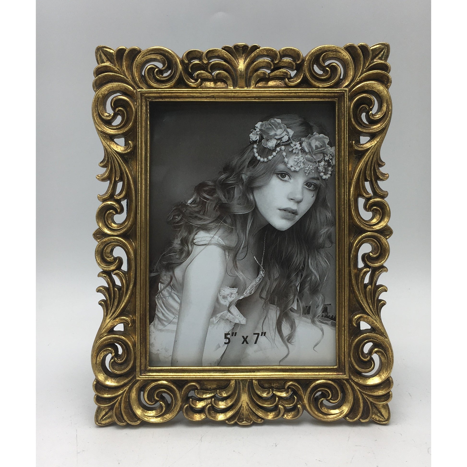 Κορνίζα Polyresin Χρυσή Ανάγλυφη 13×18εκ