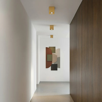 AKIRA KLV-101-0031 Κινούμενο Φωτιστικό Downlight Σποτ για Λάμπα MR16 με Ντουί GU10 AC 220-240V IP20 - Χρυσό Βούρτσας - Μ8 x Π8 x Υ10