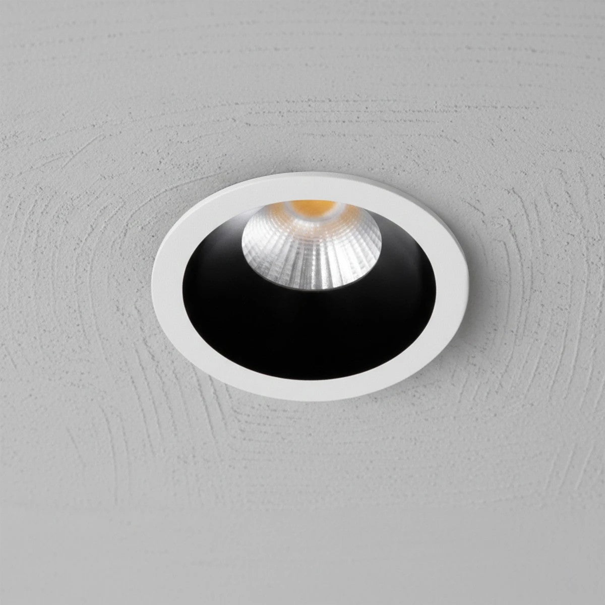 DOT KLV-101-0303 Recessed Downlight LED Spot 5W 650lm 38° AC 220-240V IP20 Natural White 4500K - Bridgelux COB Chip & TÜV SÜD Driver - White & Matte Black - L4 x W4 x H5.9 / D3.5