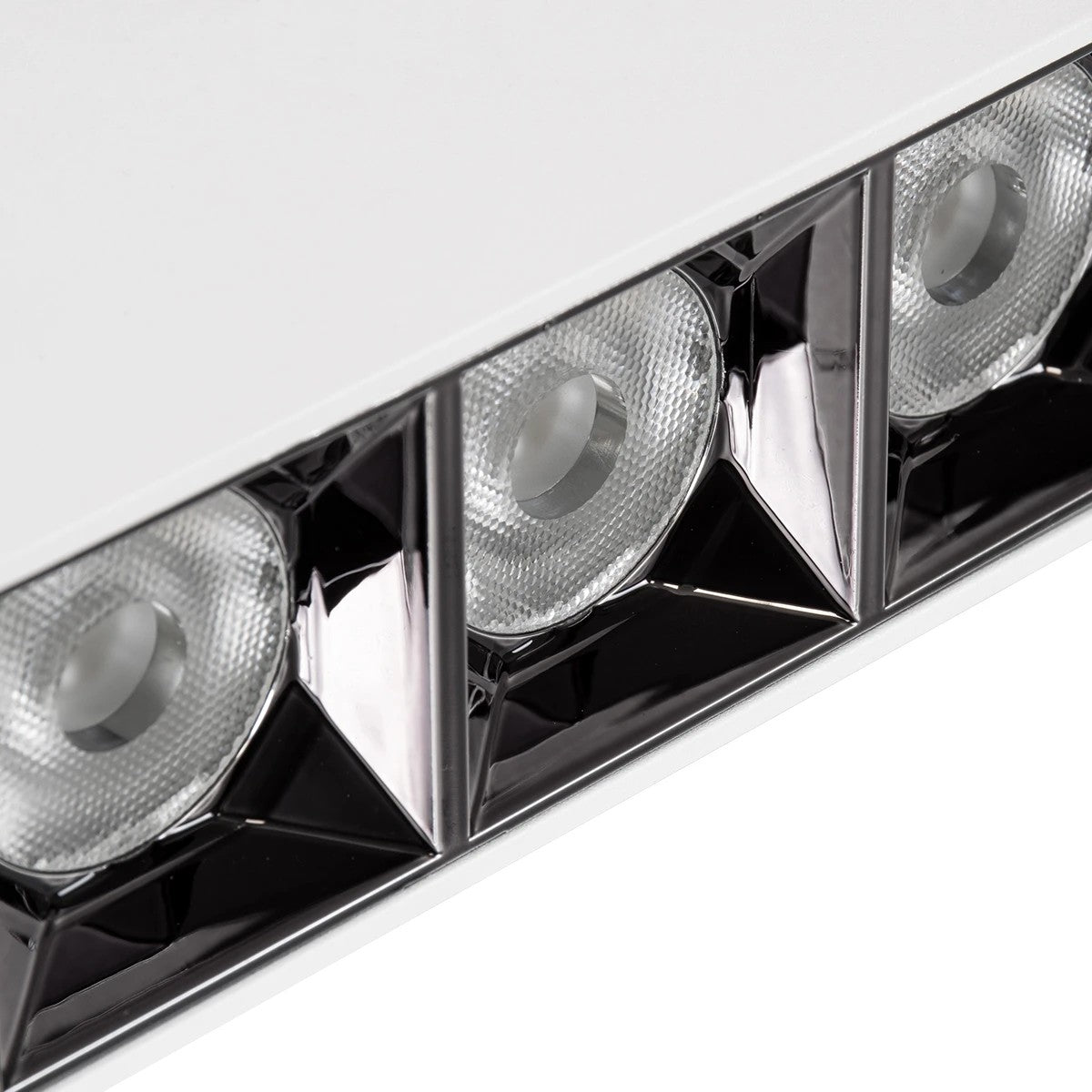 LUMINAR KLV-101-0330 Downlight LED Spot 12W 1680lm 36° AC 220-240V IP20 Natural White 4500K - Osram SMD Chip & TÜV SÜD Driver - Matte White - L11.8 x W4.2 x H6.6